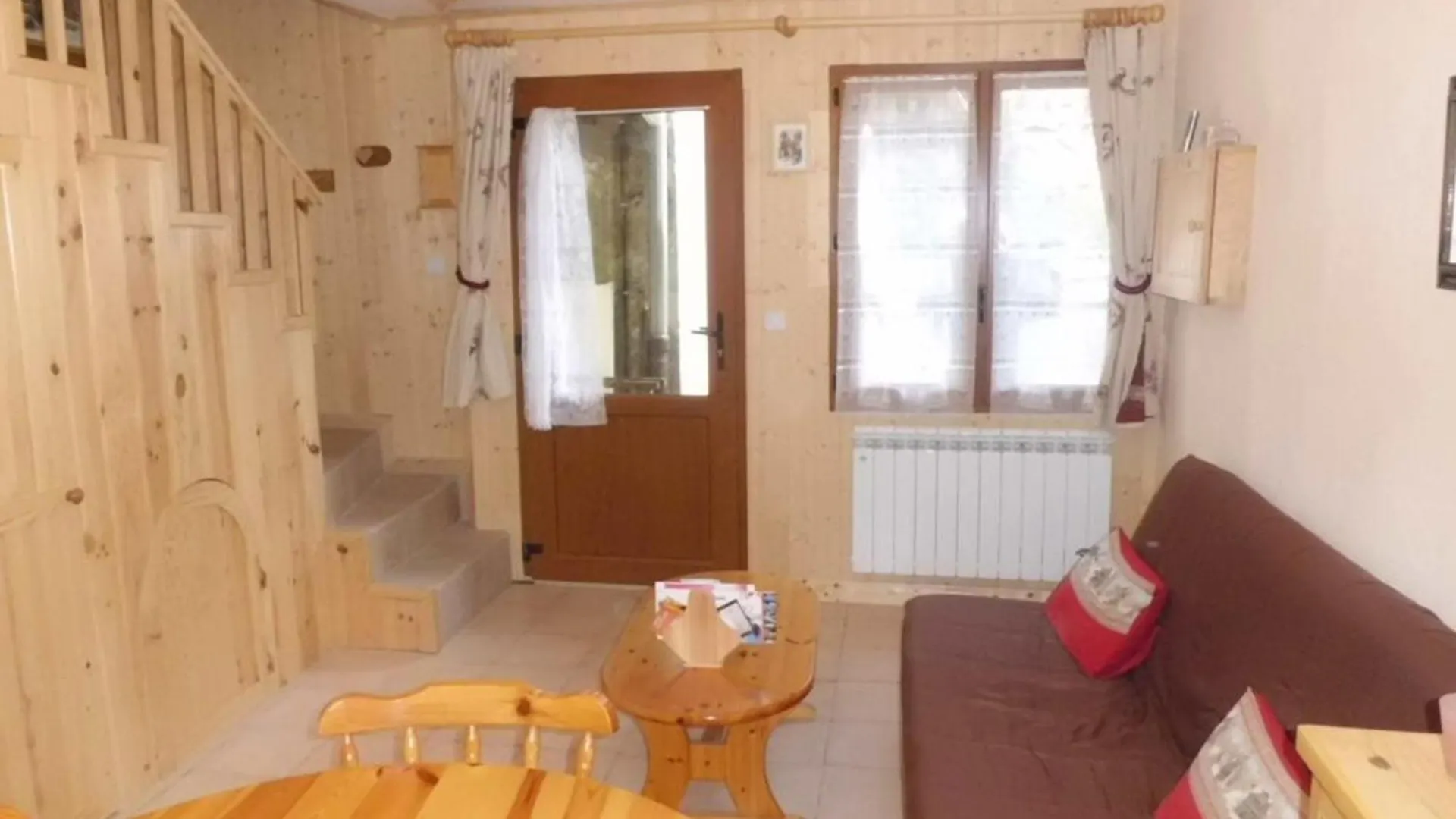 Apartment Spacieux Duplex Renove 2 Pieces, Centre Brides-Les-Bains, Proche Parc Thermal, Parking Inclus - Fr-1-512-5
