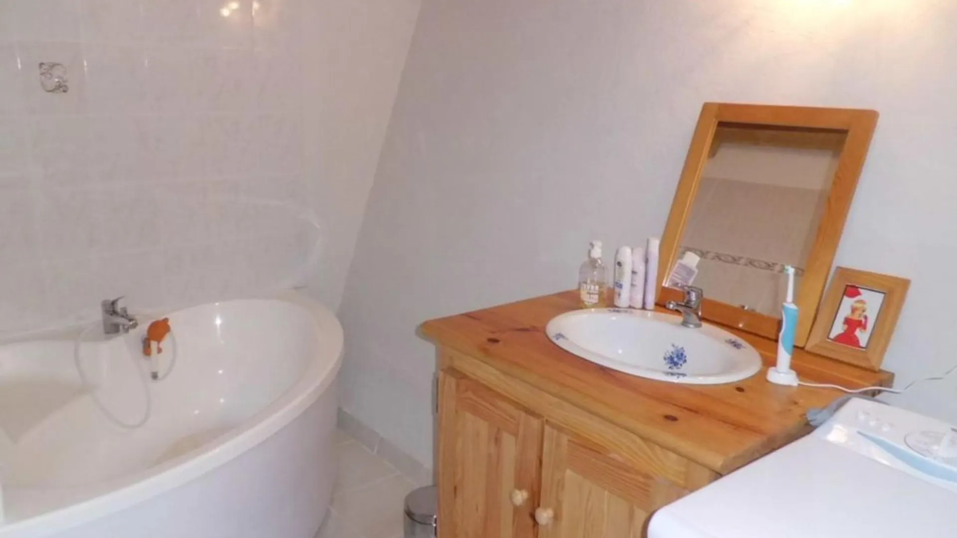 Spacieux Duplex Renove 2 Pieces, Centre Brides-Les-Bains, Proche Parc Thermal, Parking Inclus - Fr-1-512-5 0*, Brides-les-Bains